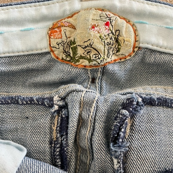 Joe’s jeans RARE shroom white stitch - Picture 6 of 9